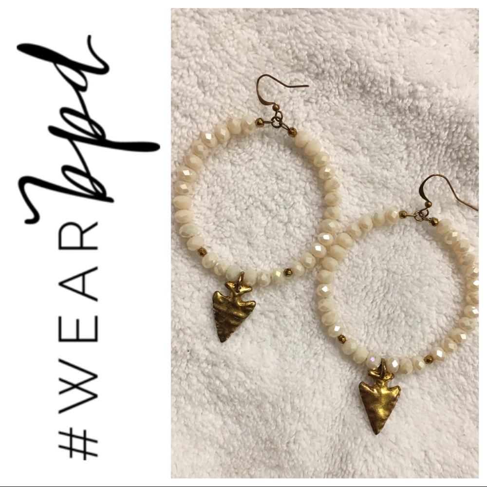 Betsy Pittard Designs Gold/White Arrow Hoops